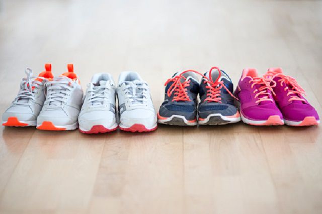 scarpe ginnastica, controllo movimento, della scarpa, fascite plantare, scarpe minimaliste, corsa piedi