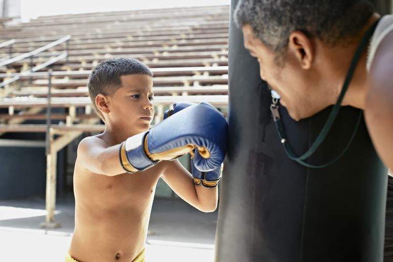 personal trainer, insegnare figlio, figlio come, insegnare figlio come, sollevare pesi