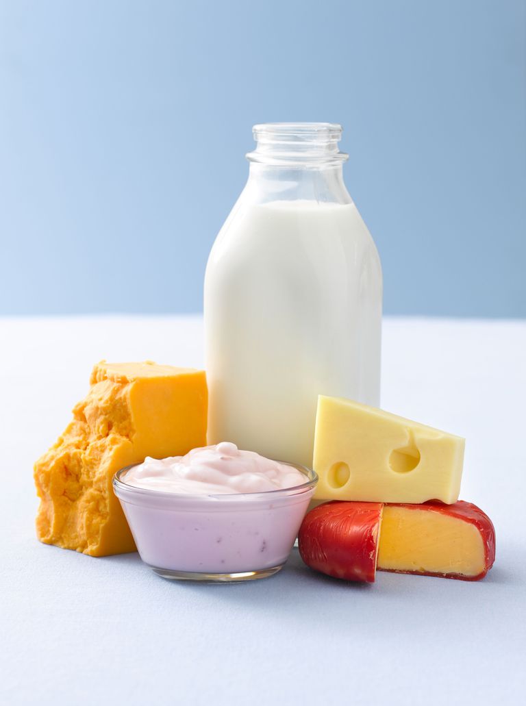 latte intero, contenuto grassi, prodotti lattiero-caseari, grassi saturi, consumo latticini, basso contenuto
