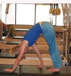posizione della, push-up Pilates, verso alto, colonna vertebrale