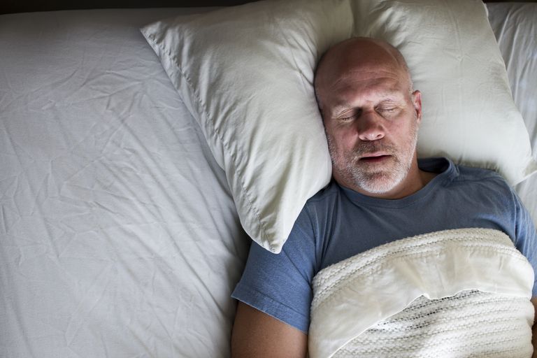 apnea notturna, durante sonno, flusso aria, smettere russare