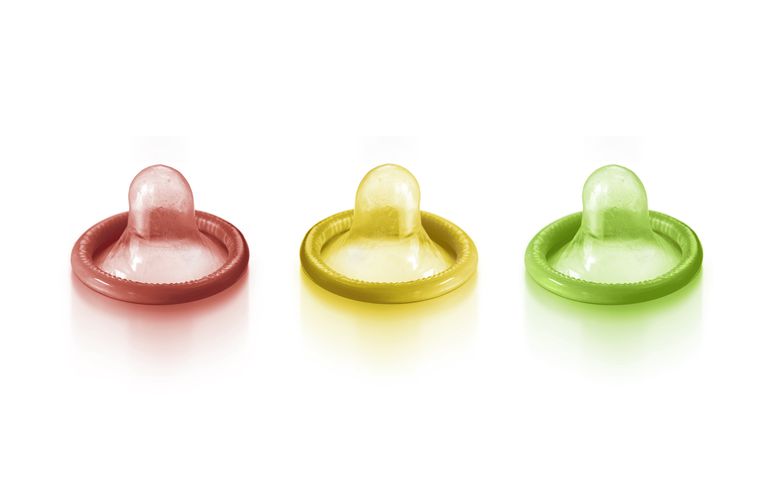 bolla aria, data scadenza, pacchetto preservativi, preservativo prima, sulla punta, usare preservativo