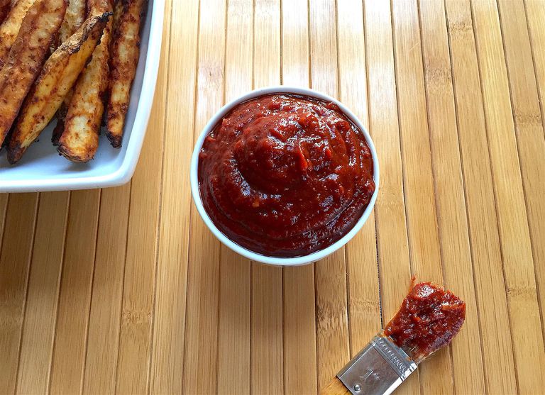 salsa barbecue, cucchiaio tavola, desideri salsa, desideri salsa lato