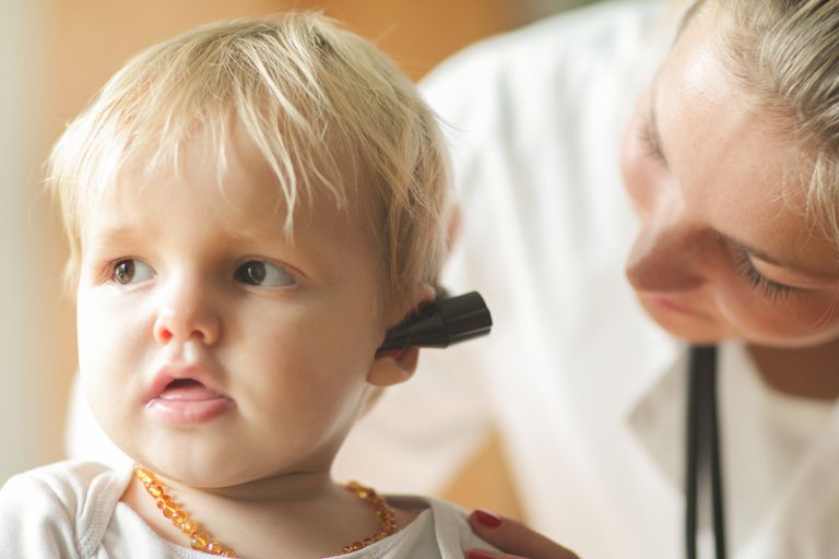 dell orecchio, cartilagine costale, orecchio esterno, orecchio protesico, bambino microtia, condotto uditivo
