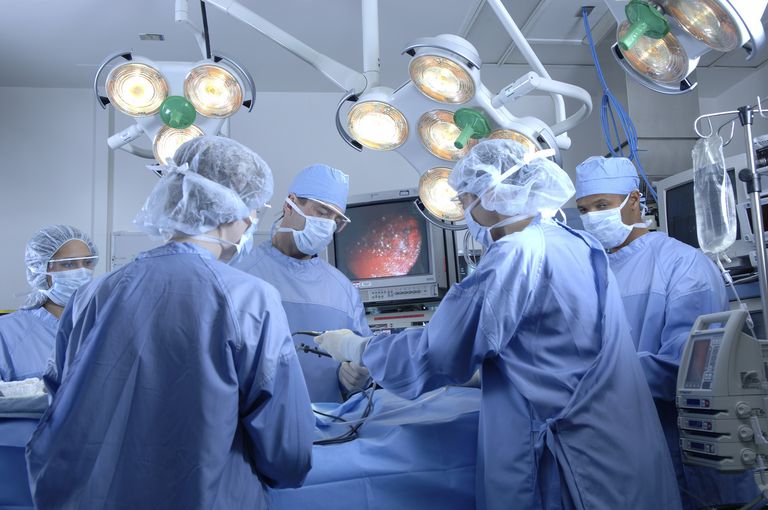 intervento chirurgico, alla nascita, anche essere, della neurochirurgia, interventi chirurgici
