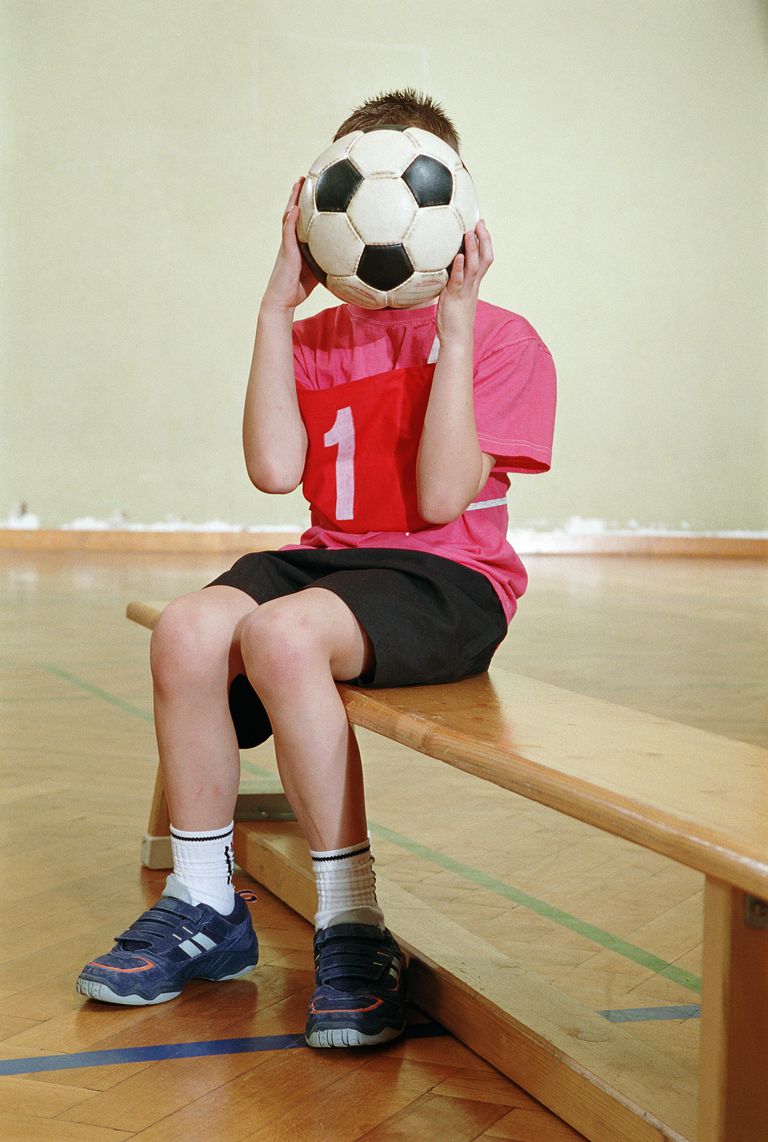 bambini autismo, pallone calcio, Assicurati bambini, calciare palla, fornire riferimento, fornire riferimento visivo